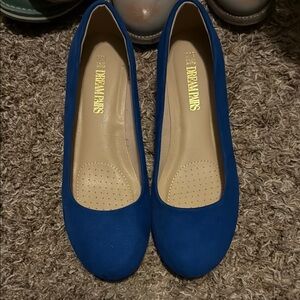 Dream Pairs Blue Suede Flats for Effortless Style
